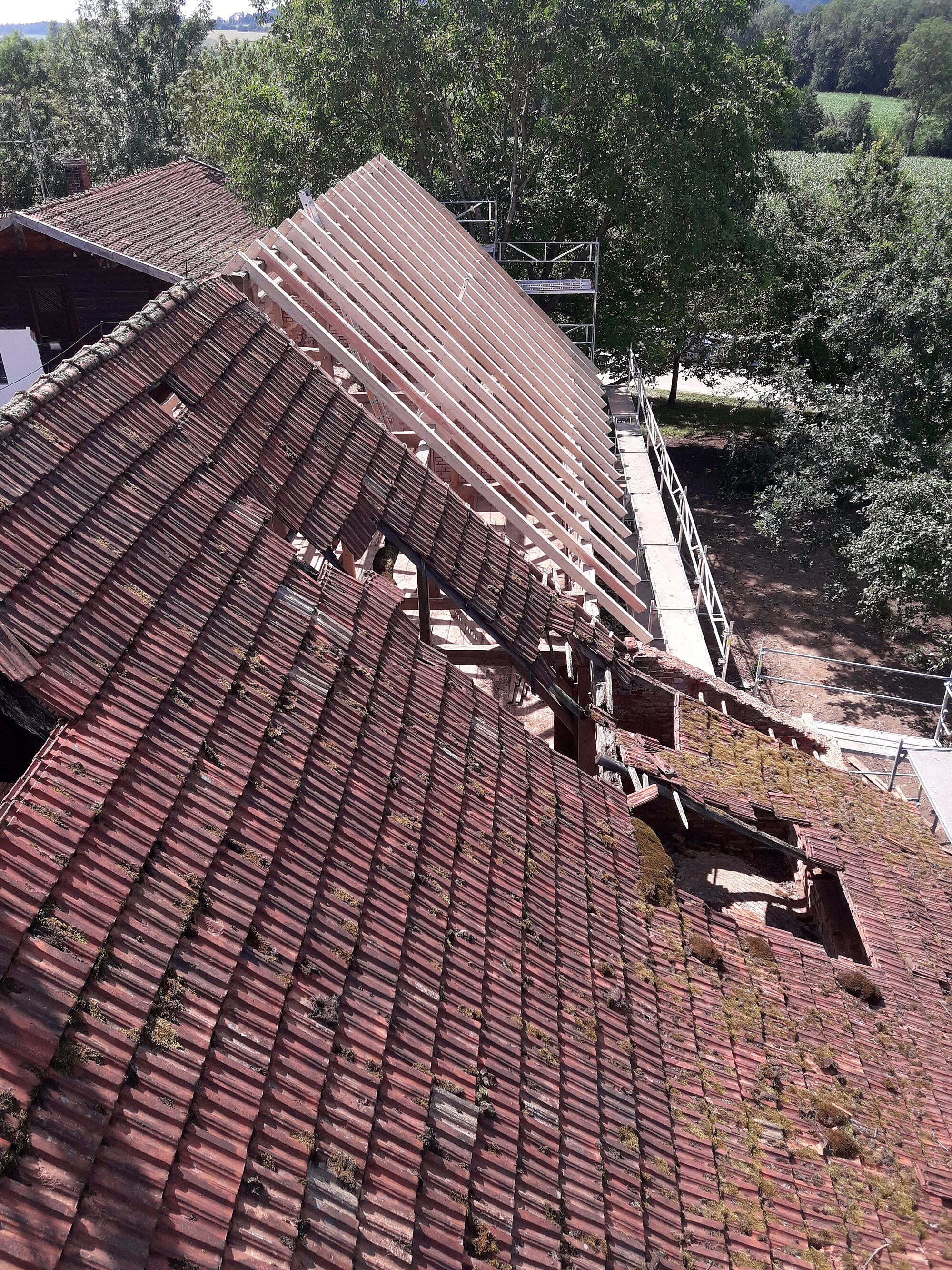 Sturmschaden an einem Mehrfamilienhaus Sturmschaden an einem Mehrfamilienhaus